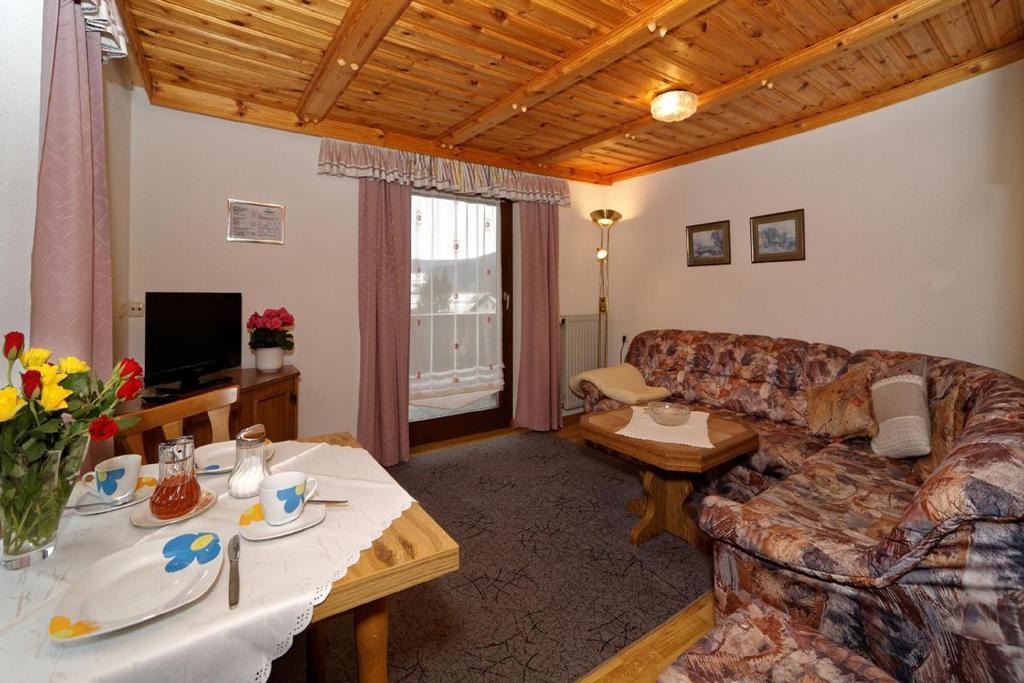 Berghof Pension Und Ferienwohnungen Bischofsmais Exterior photo
